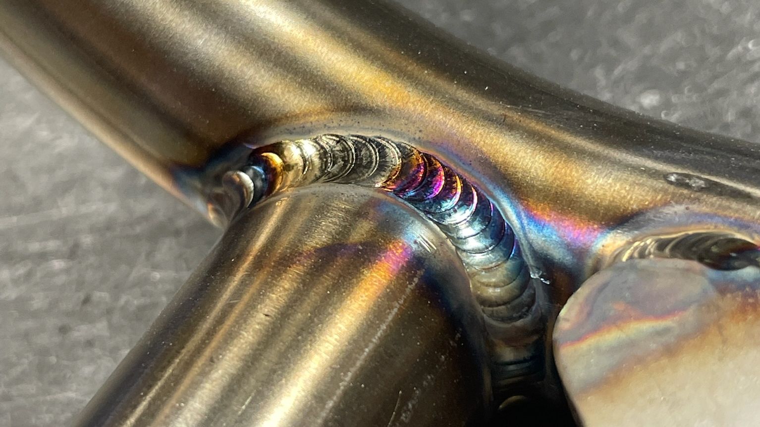 Magazyn stali nierdzewnej – OPETESTAL